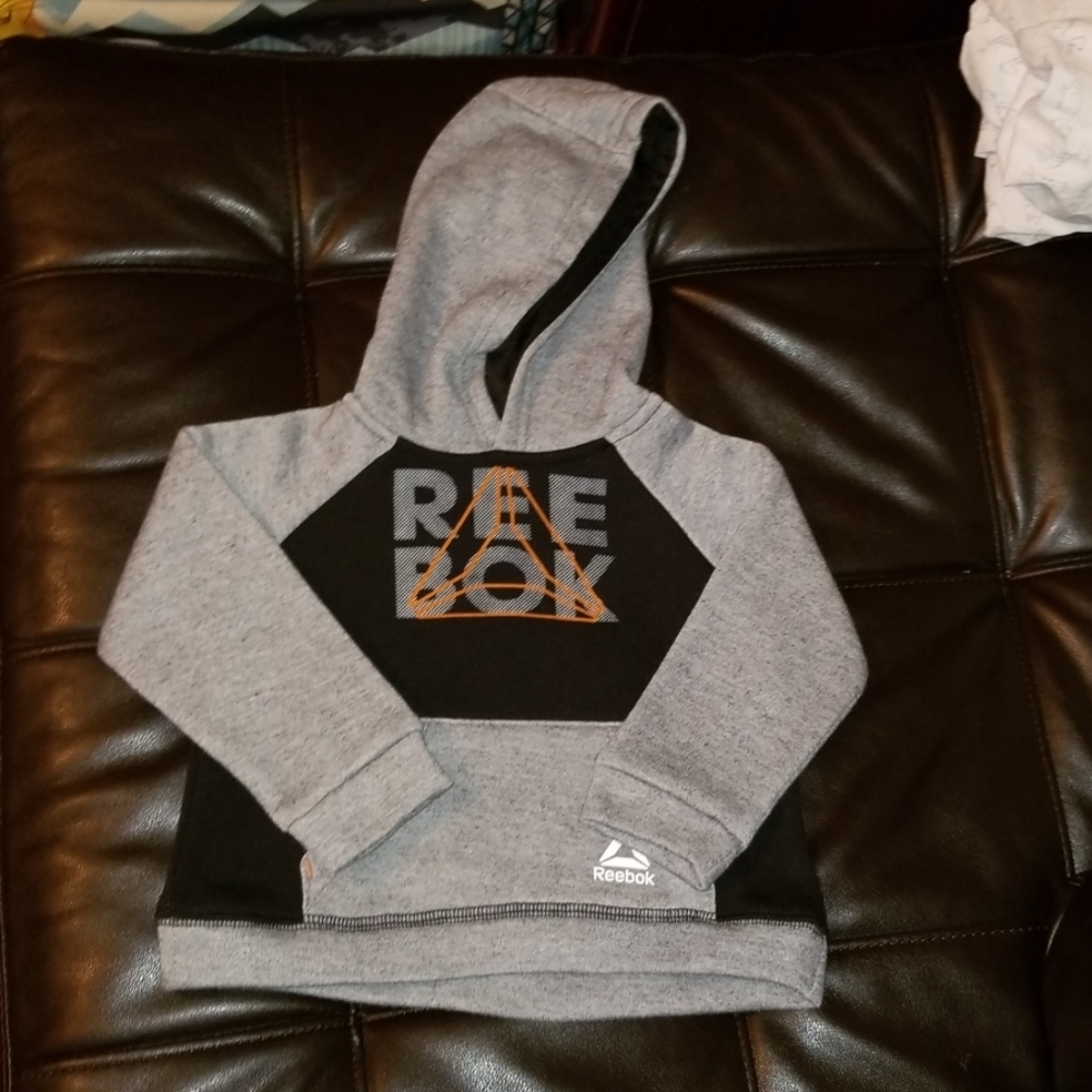 🔥5/$10 24m reebok hoodie
